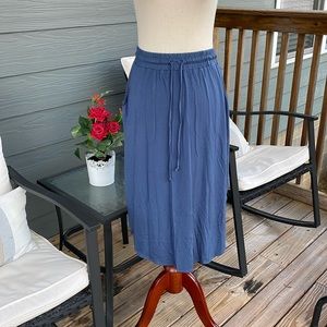 NWOT Sozy Navy Blue Midi Skirt (Size: Small)
